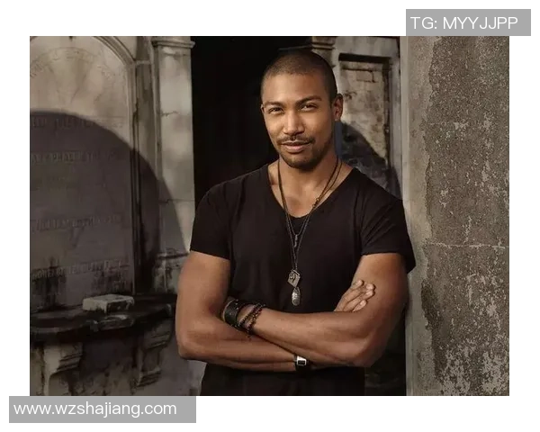 戴维斯激情演绎突破极限挑战 展现足球速度与激情的完美结合 戴维斯激情演绎突破极限挑战 展现足球速度与激情的完美结合